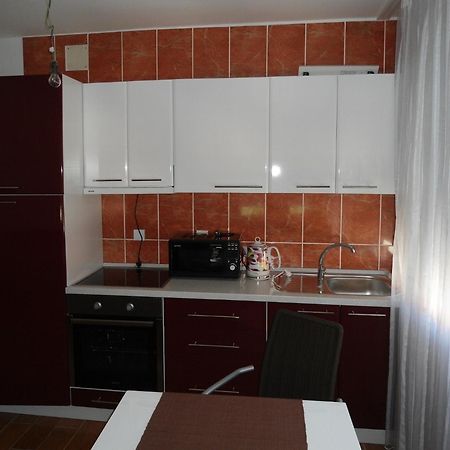 Lazar Apartments Petrovac Bagian luar foto