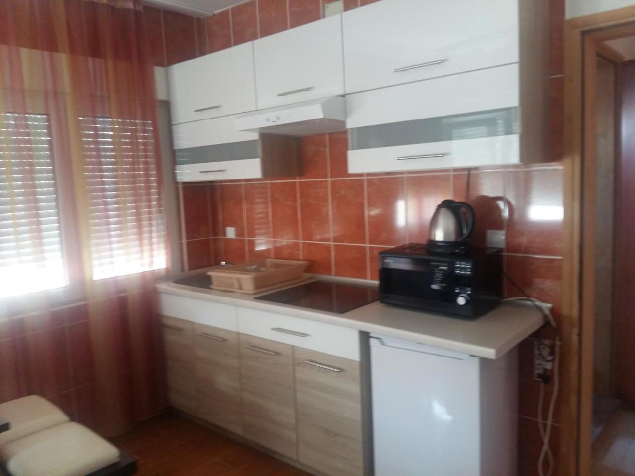 Lazar Apartments Petrovac Bagian luar foto