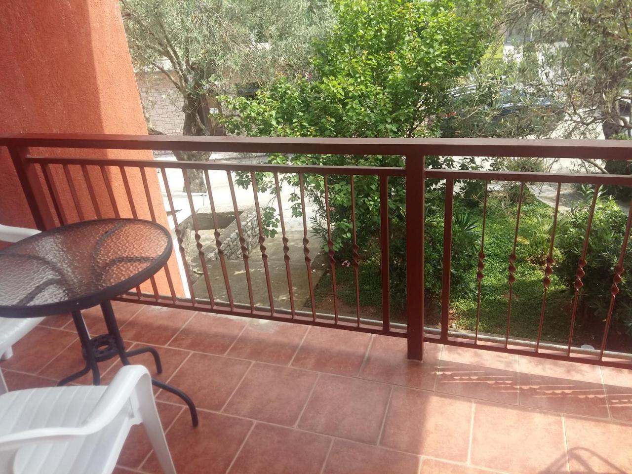 Lazar Apartments Petrovac Bagian luar foto
