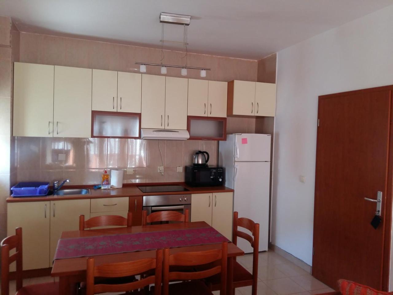 Lazar Apartments Petrovac Bagian luar foto